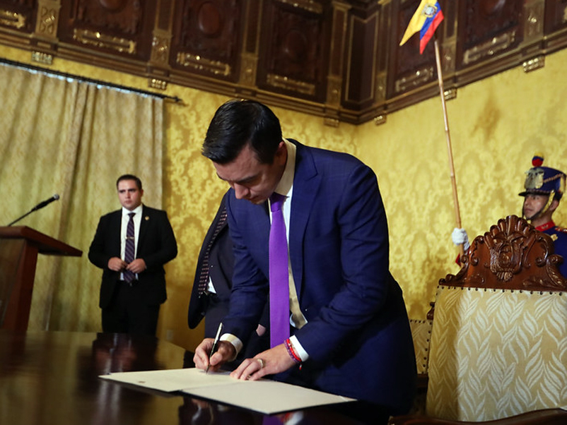 Ejecutivo  envía al Legislativo las reformas que viabilizarán la consulta popular