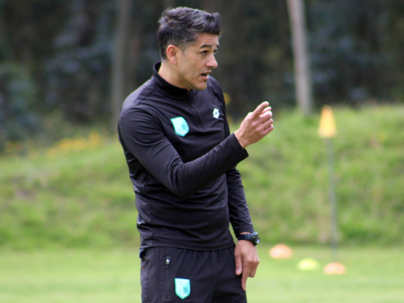 LigaPro: Norberto Araujo renunció al Cumbayá