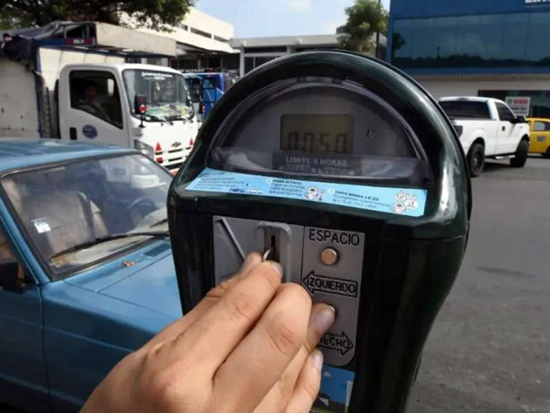 Extienden el horario de los parquímetros en Guayaquil