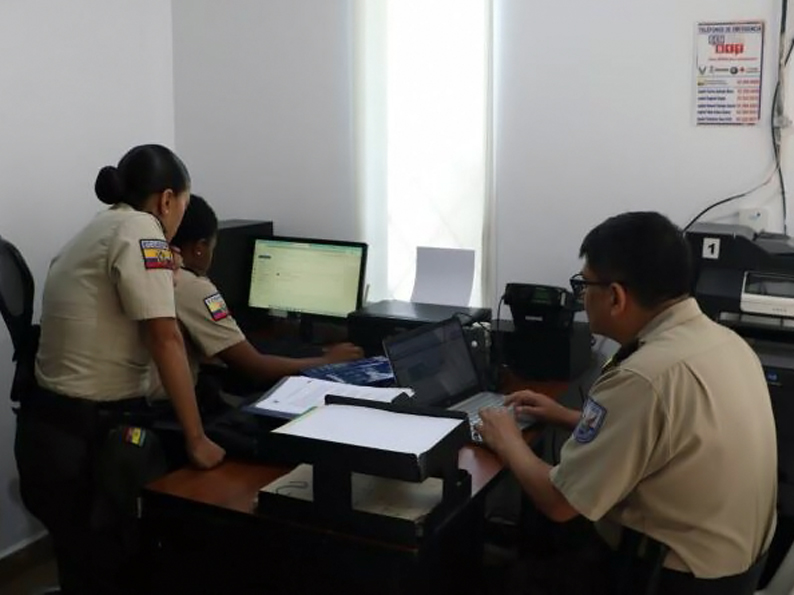 Municipio de Quito entrega siete Unidades de Policía Comunitaria