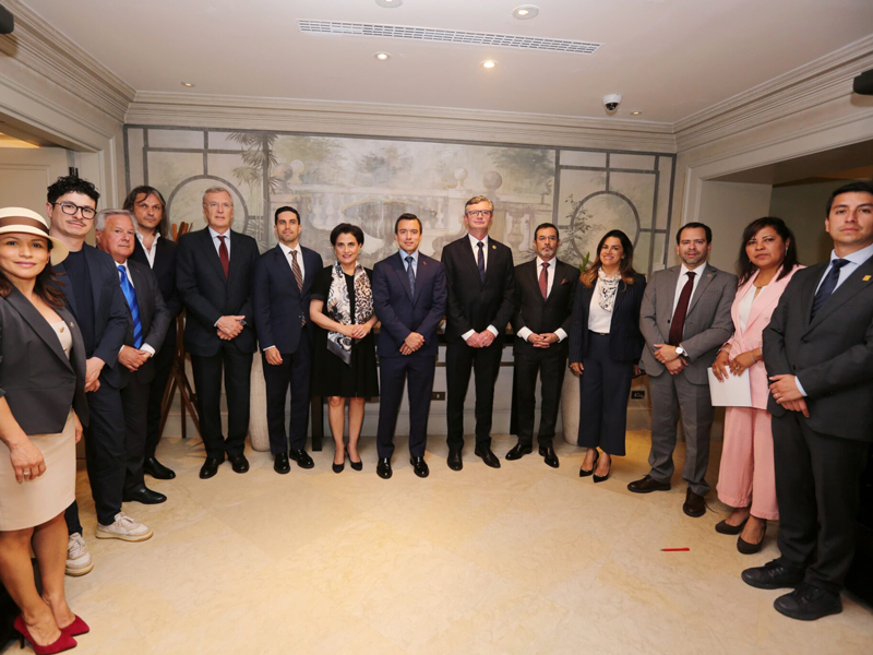 Ecuador presenta oferta exportable a empresarios italianos en visita oficial