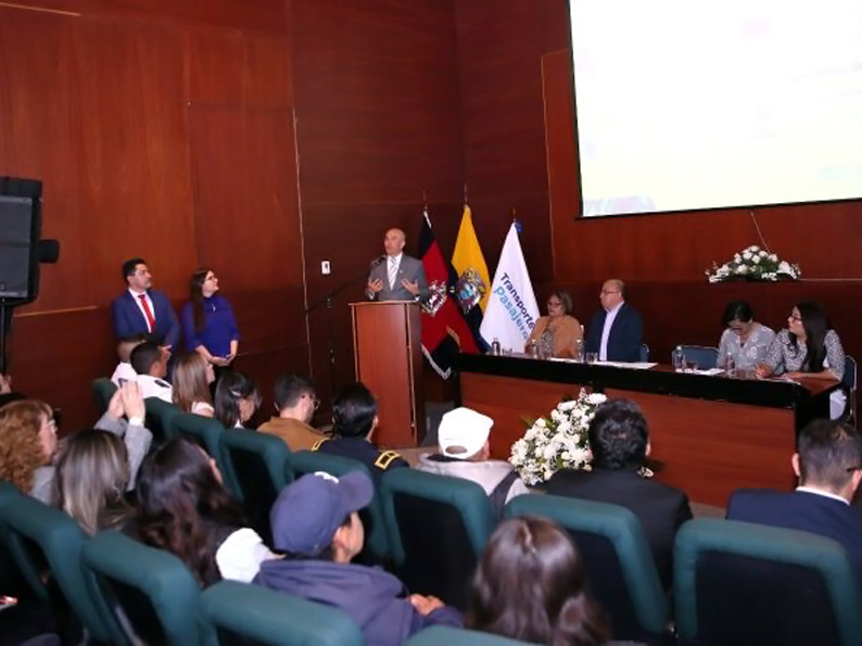 Quito: Empresa de Transporte de Pasajeros recaudó 9.9% más en 2023