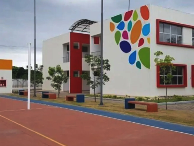 Educación aclara que unidades educativas del Milenio no serán usadas como cuarteles
