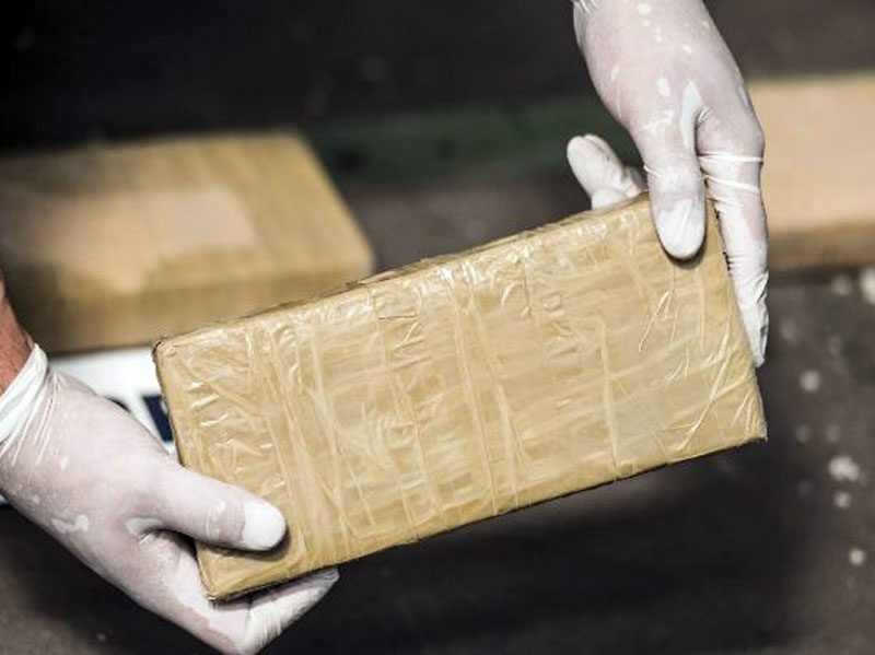 Conductor que transportaba 644 kilos de cocaína a bordo de un tráiler recibe prisión preventiva