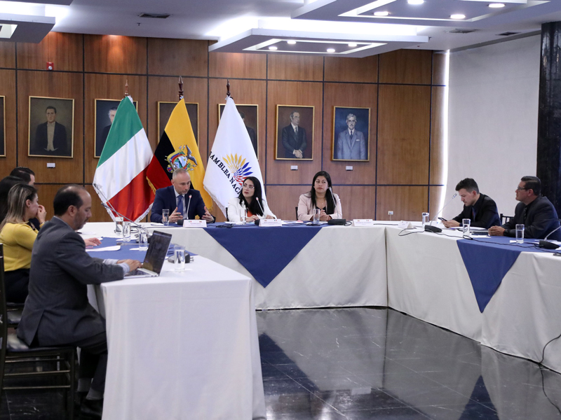 Embajador de Italia en Ecuador apoya la lucha contra el narcotráfico