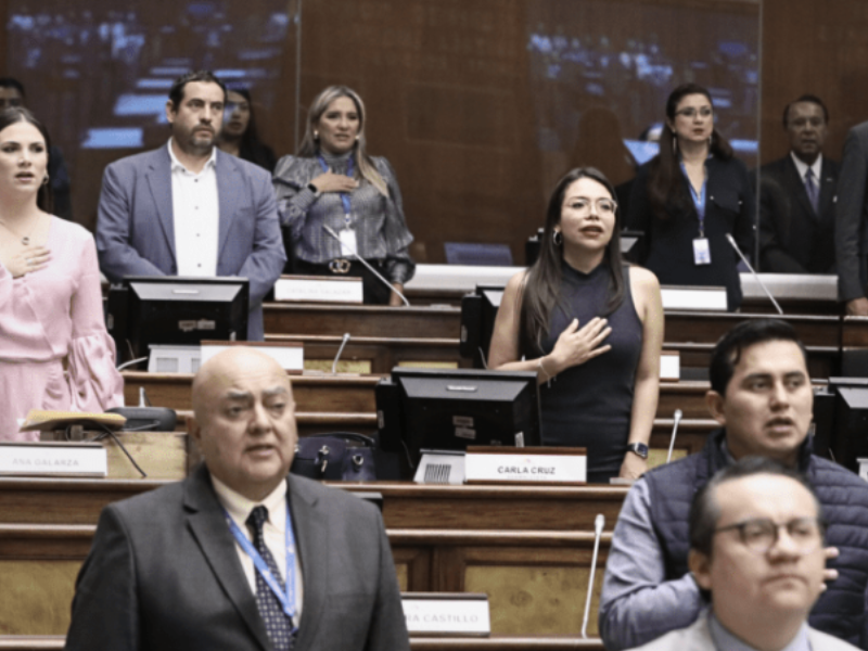 ‘Camisetazo’ : Asambleístas de Construye se van con el PSC y con ADN