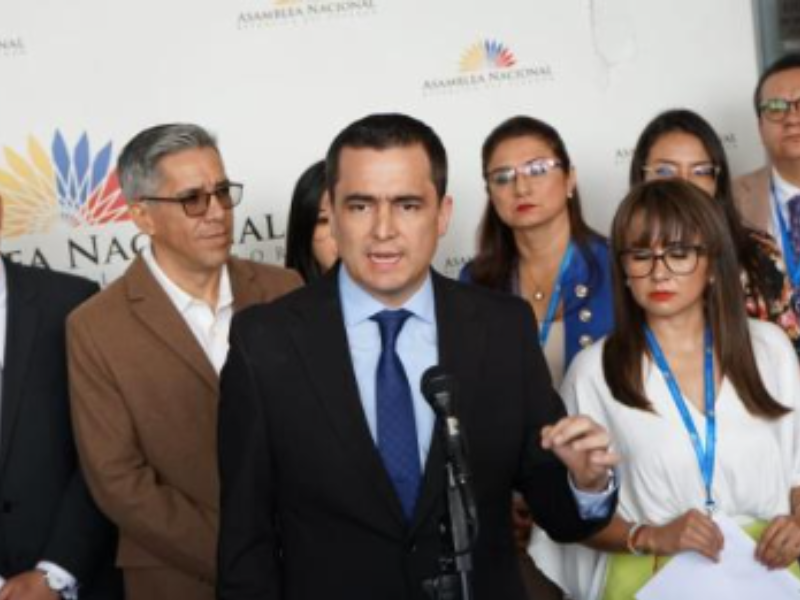 Nataly Morillo: ‘Es momento de depurar la bancada de Construye’