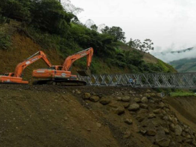 Se ejecuta armado y colocación del segundo puente Bailey en la vía Pallatanga – Cumandá, Chimborazo
