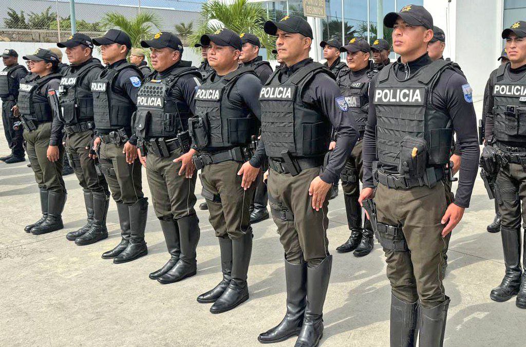Gobierno entrega 10 mil chalecos a la policía, mientras en Durán y Nobol hubo enfrenamientos armados