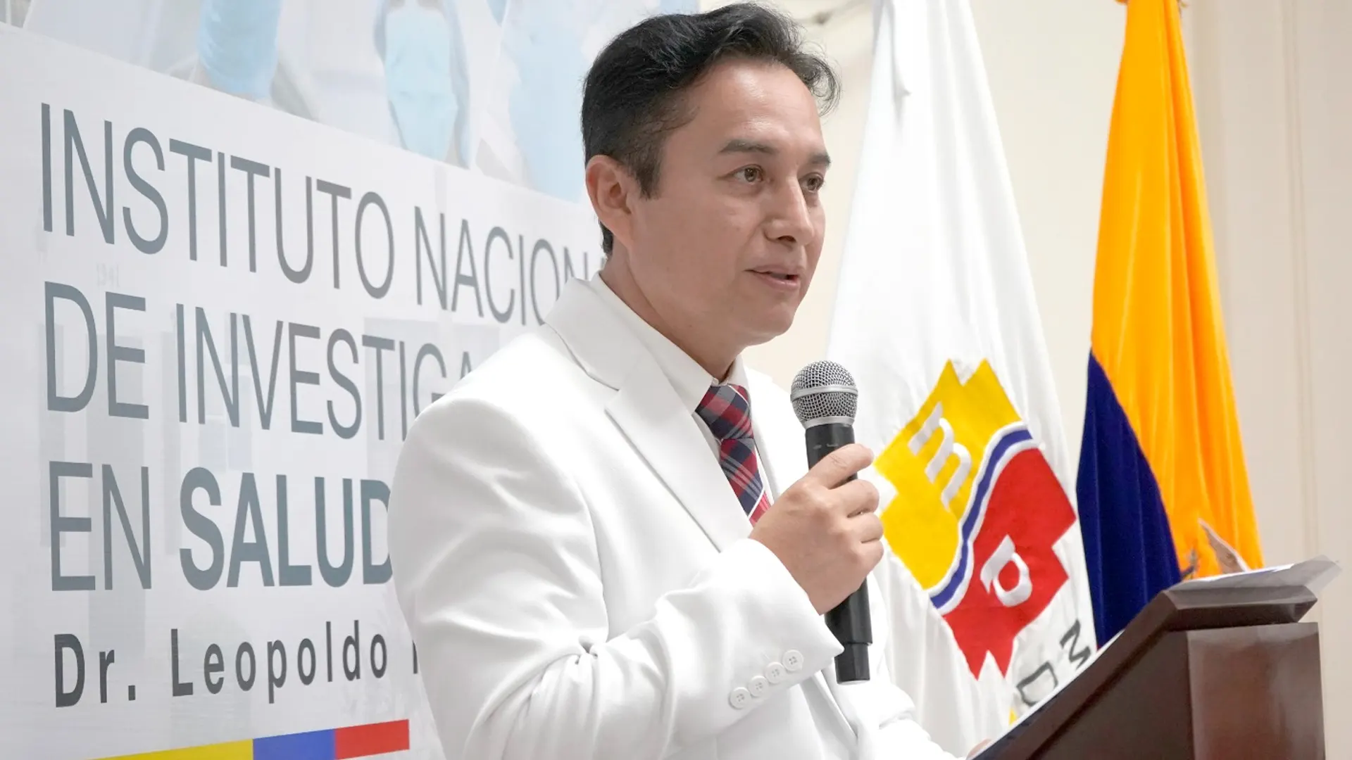 «Me despido del ministerio de Salud» Renuncia Franklin Encalada a la cartera a los seis meses de gestión