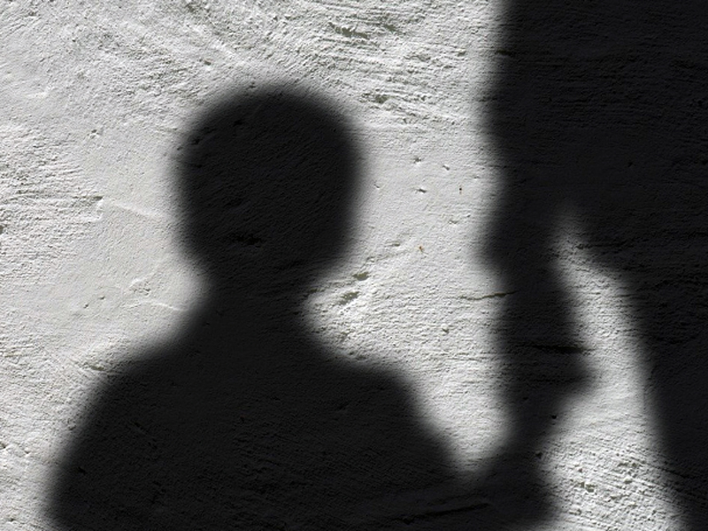 Rescatan a dos menores víctimas de pornografía infantil en Tambillo